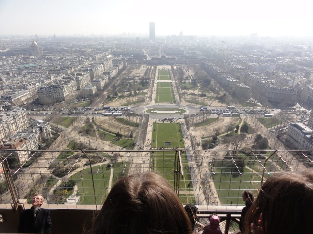 エッフェル塔上空より Brussels Jumetのblog