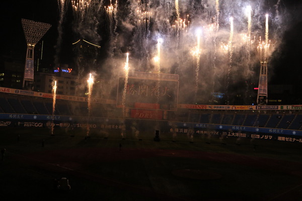 野球 時々マスコット ヨコハマ花火大会 5 25 Db B 野球 時々マスコット ヨコハマ花火大会 5 25 Db B