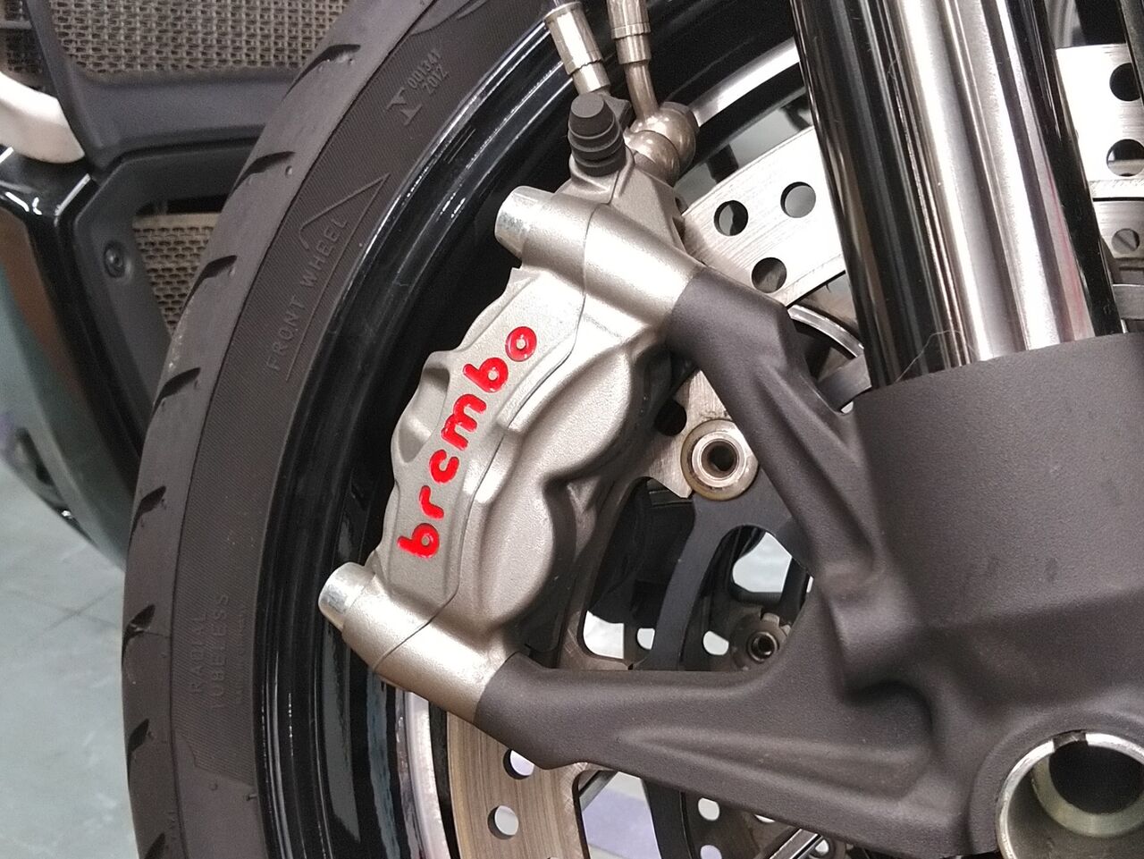ブレーキ点検 してますか Sv650abs バイク館 ブログ 珍しい独自輸入バイクが多数あります
