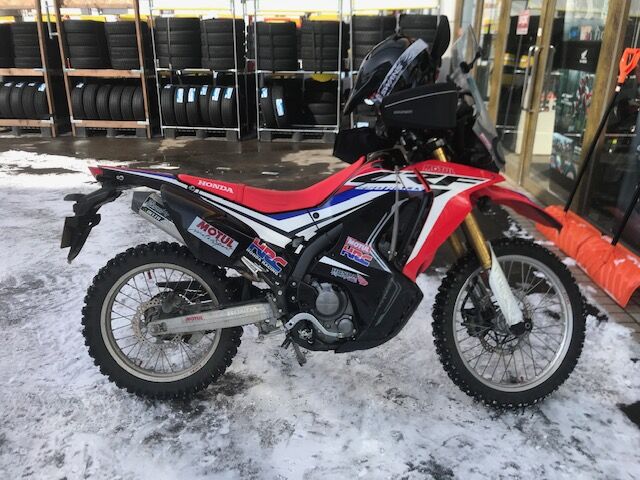 Crf250ラリー 北海道って冬もバイクに Pcx入荷しました バイク館 Sox ブログ 珍しい独自輸入バイクが多数あります