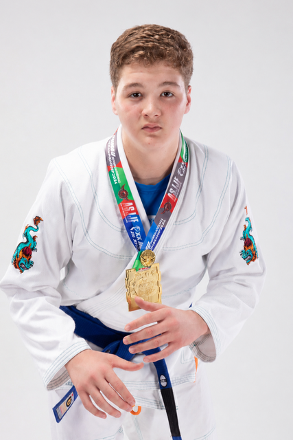 b04