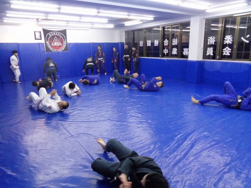 金曜日のブラジリアン柔術クラスとフリースパーリングクラス 浜松のブラジリアン柔術 総合格闘技道場 ブルテリア格闘技ジム