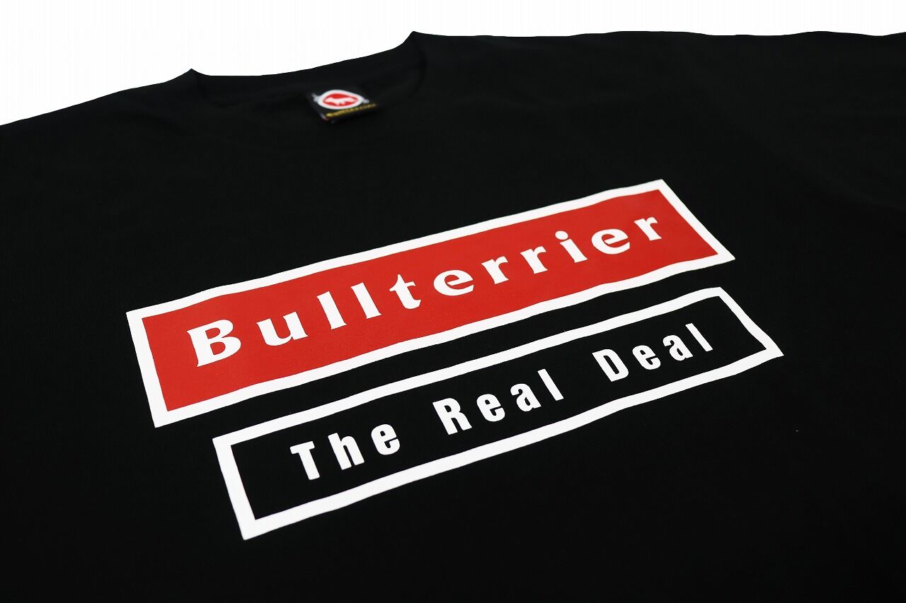 bt_tshrit_wbox_black_red_3
