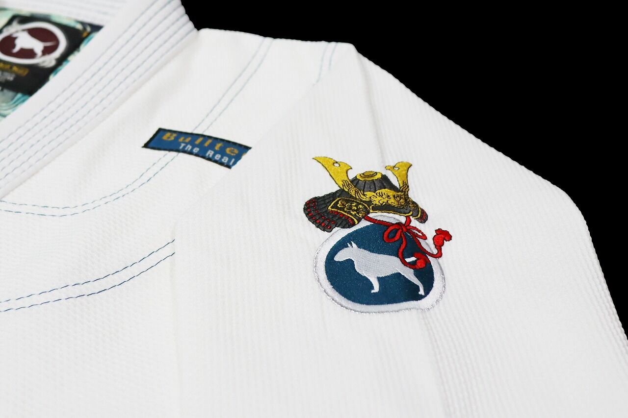 btkarajishigi_white_7