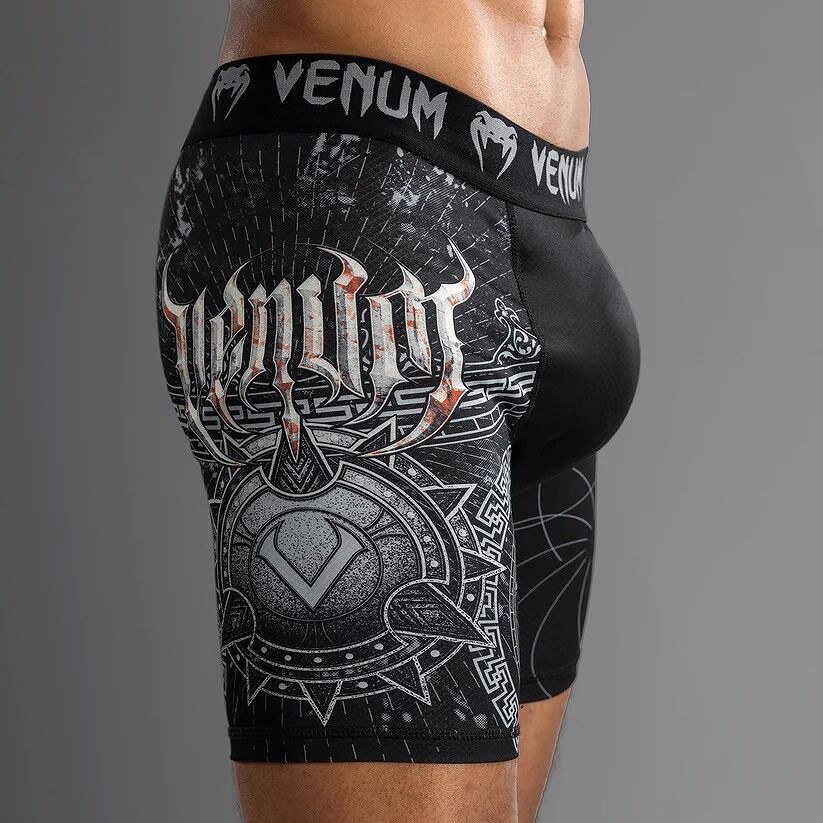 Gladiator50_vale_tudo_shorts_black_silver_1
