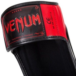 shinguards_standup_predator_black_red4