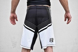 LINEAGE Shorts 2