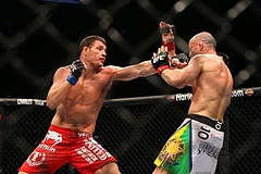 ufc110 ޥ롦ӥԥVS쥤