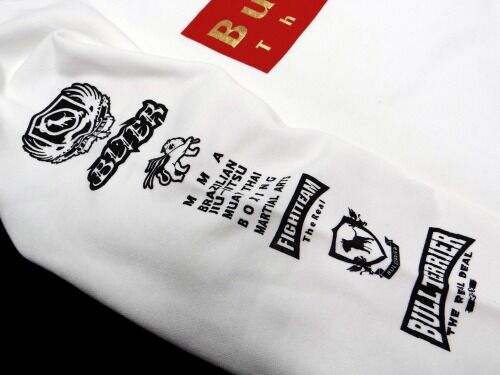 sweatshirt_box_gold_white_4