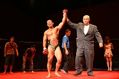 グッドマン田中2