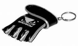 MMA Glove Keyring 1