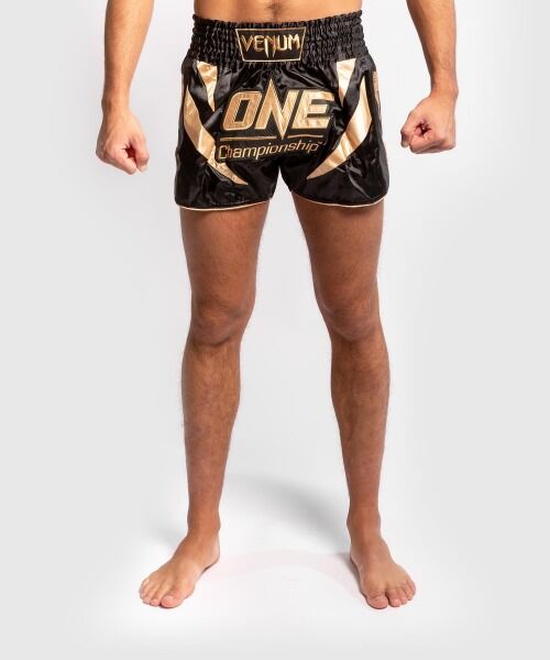 SHORT_MUAYTHAI_ONEFC_BLACK_GOLD_01