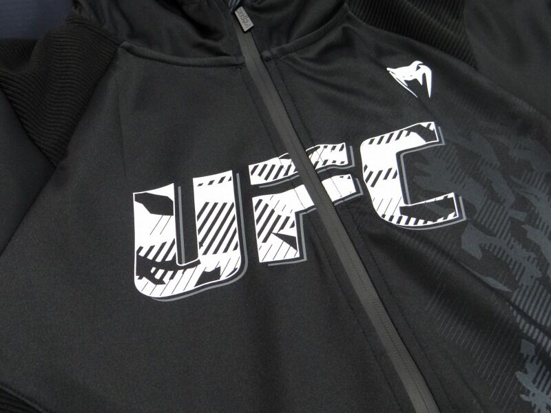 おすすめ商品紹介】VENUM ジップパーカー UFC AUTHENTIC FIGHT WEEK おすすめ商品紹介】VENUM ジップパーカー UFC AUTHENTIC FIGHT WEEK