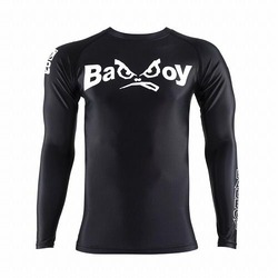 Retro Rash Guard blk 1