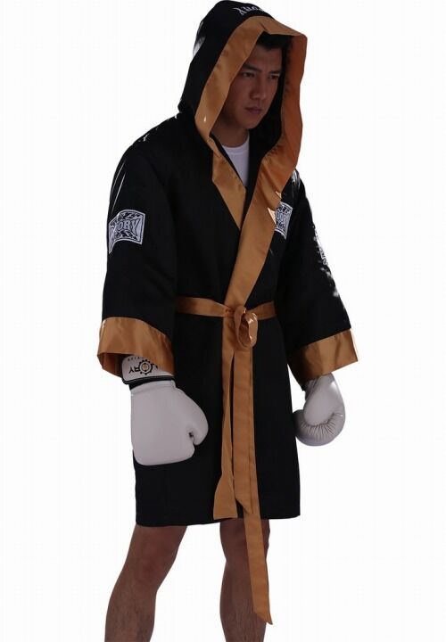 maf01_boxingrobe_black_gold_3