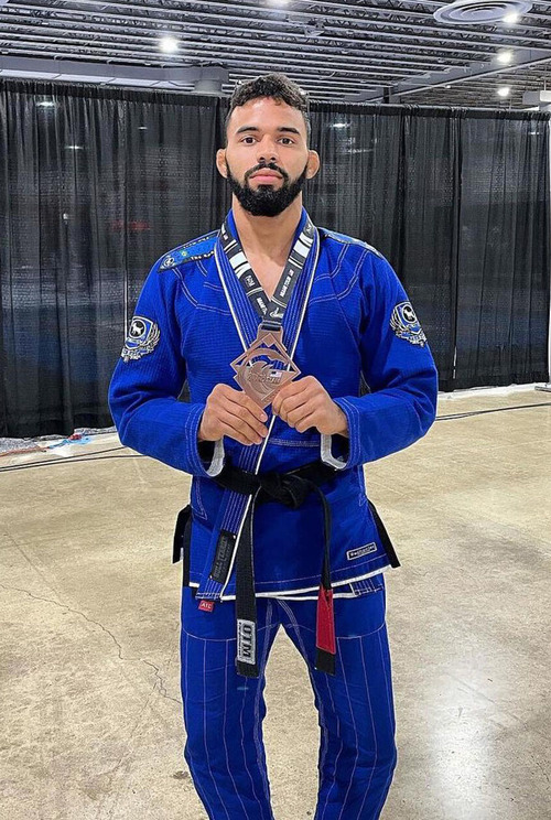 IsraeldeSousaAlmeidaGFTeam