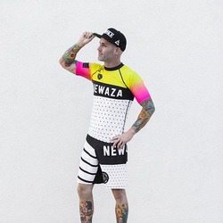 Rashguard Trust 2