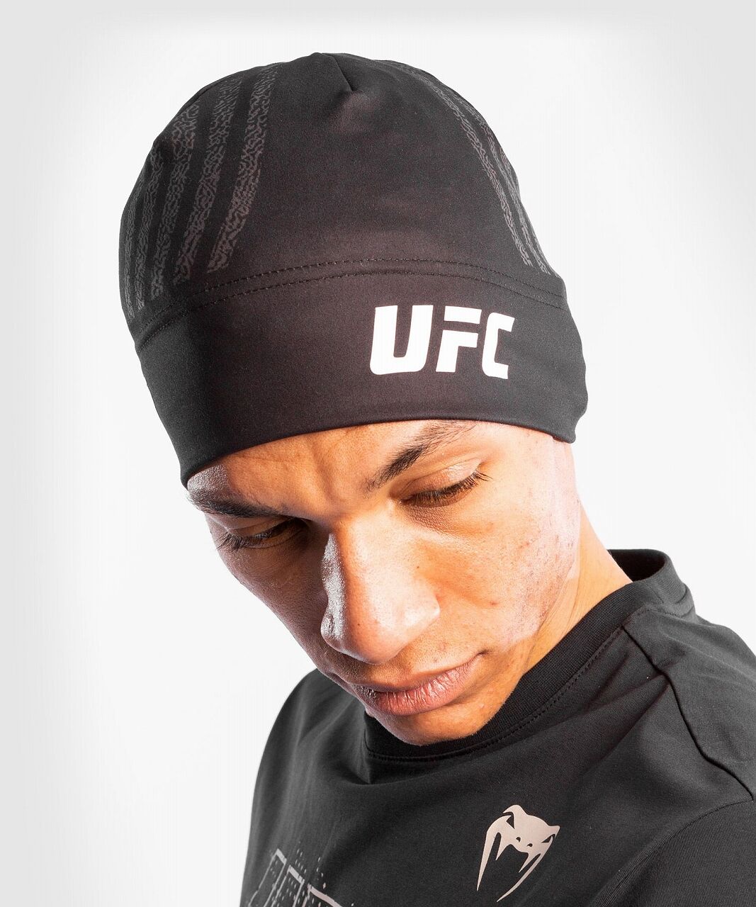 UFC_AUTHENTIC_FIGHT_NIGHT_BEANIE_BLACK_1