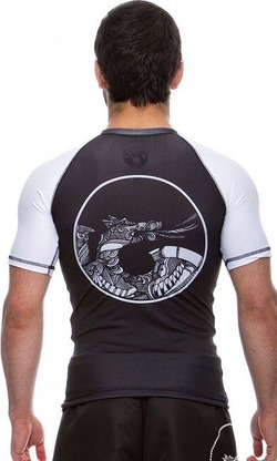 Rash Guard Maori white3