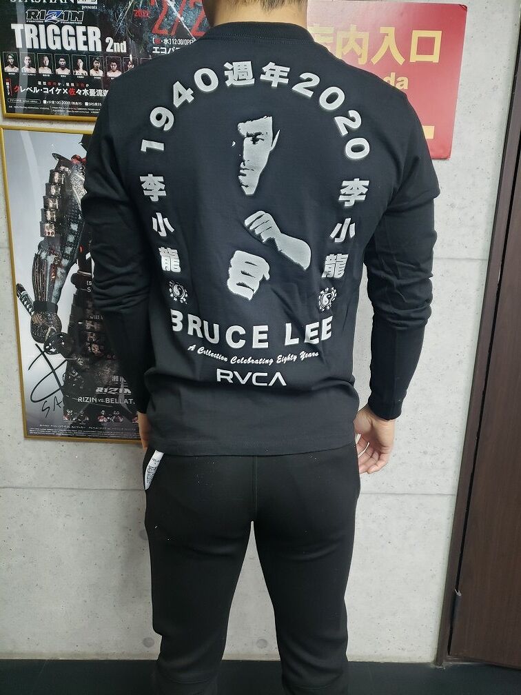 【送料無料】RVCA メンズ【BRUCE LEE】 EIGHTY YEARS SS Tシャツ RVCA Men's X Bruce Lee Eighty Years Tee T-Shirt in Black