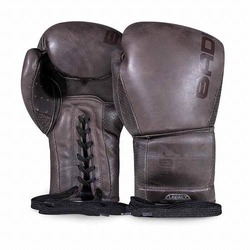 Legacy 20 Boxing Gloves Lace Up blown1