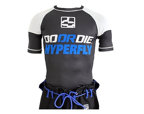 0004_WHITE-RASHGUARD-FRONT1