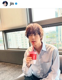 jjj0]-min