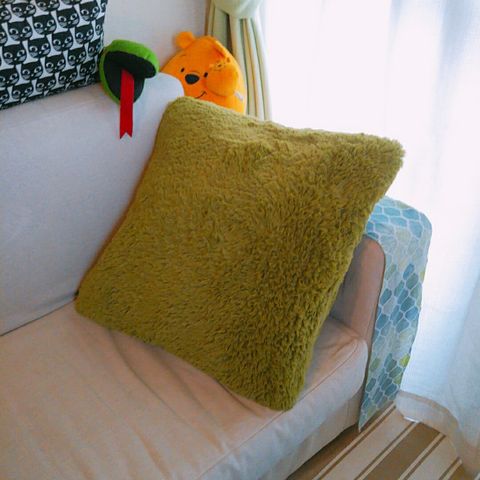 セリアの手ぬぐいでクッションカバーを作ってみた 旦那様に ぶにゃぽ と呼ばれてます セリアの手ぬぐいでクッションカバーを作ってみた 旦那様に ぶにゃぽ と呼ばれてます