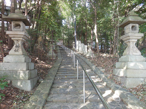 狭岡神社、参道２ - ぶっちゃけ古事記