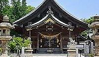 寺津八幡社 - 国道を塞ぐような巨大な鳥居、鎌倉期に大河内氏が創建、渡辺政香ゆかり