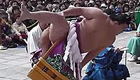 宇佐神宮で横綱白鵬が奉納土俵入りを披露 - 2011年12月4日、大分県宇佐市