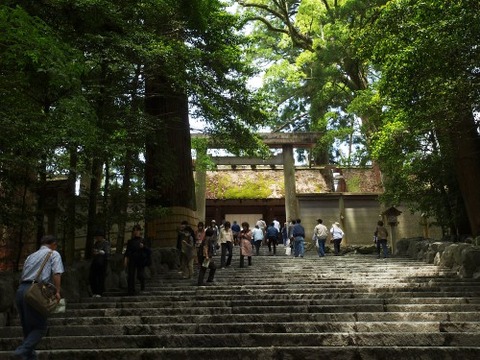 なぜ歴代天皇は伊勢神宮の参拝をしなかった? 明治天皇から解禁となったのはなぜ?