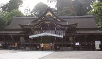 大神神社 - 日本最古の神社、神武天皇ゆかりで皇室から一貫して尊崇される