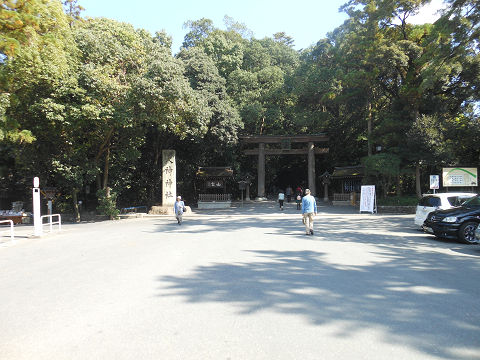 大神神社の境内に到着 - ぶっちゃけ古事記