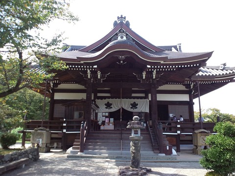 奈良県明日香村の橘寺で新たな油被害、11時から13時までの2時間、20人程度の出入りに絞られるのキャプチャー