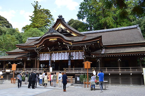 Omiwa-jinja_haiden