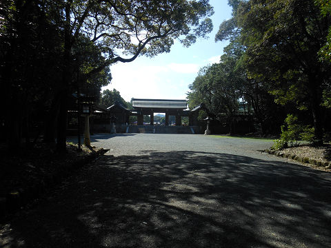 橿原神宮の北神門 遠景 - ぶっちゃけ古事記