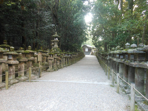 春日大社の摂社・末社への参道 - ぶっちゃけ古事記