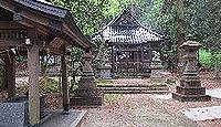 三輪神社（津幡町） - 平安初期の創建で、井上郷17村の総社、加賀藩前田家が社殿を建立