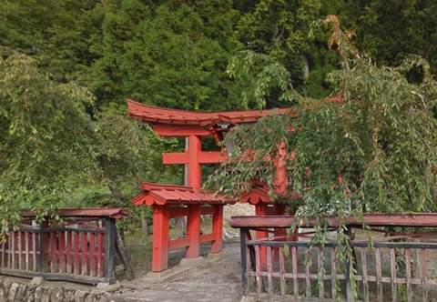 黒戸奈神社 山梨県甲府市黒平町3