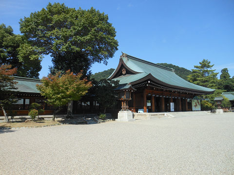 橿原神宮の外拝殿 - ぶっちゃけ古事記