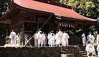 古宮八幡神社 - 香春岳の銅で鏡を制作して宇佐に奉納、奈良の大仏鋳造に貢献、杉の葉神輿