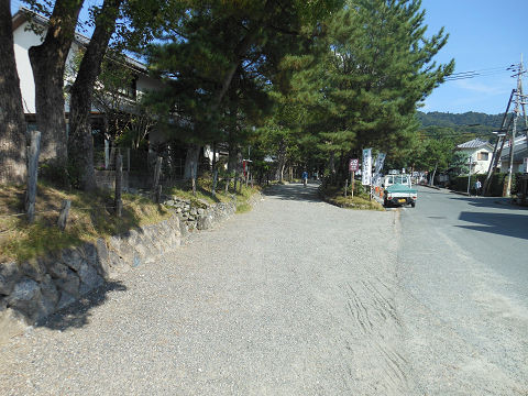 大神神社の歩行者用参道 - ぶっちゃけ古事記