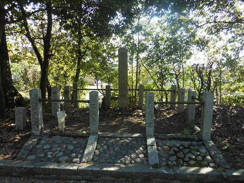 伊射奈岐神社 神武天皇遥拝所 - ぶっちゃけ古事記