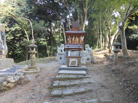 相撲神社 お社全景 - ぶっちゃけ古事記