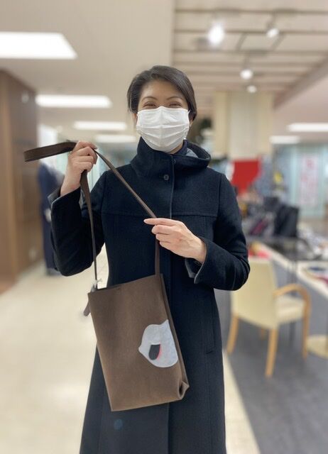 9EE2A060-026A-460A-A917-2B36A8C3AC71