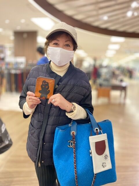 74DF54FB-B2D2-42EE-9814-C1261192746A