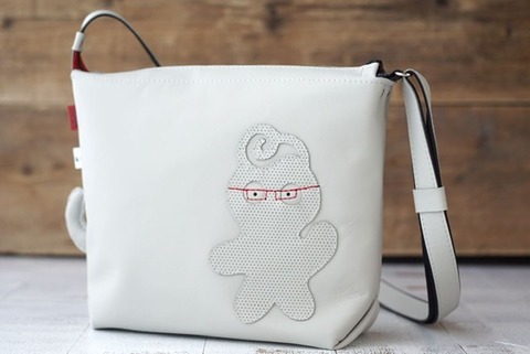 AA713834-7EF1-4B6E-BCE8-94AFAB55CEE8