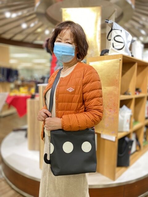 FBB8709D-6118-488C-B45F-A89B6F9F9511