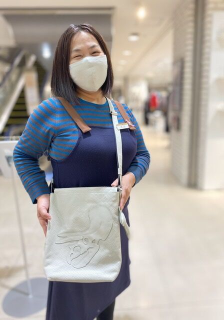 96C25CBD-4569-4F07-B4B8-20964F56DAAB